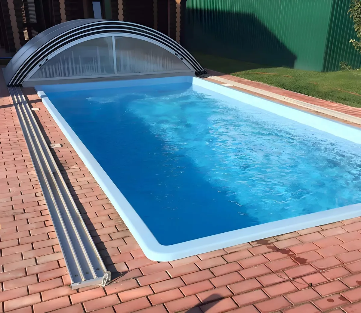 Laguna 7 — вечернее освещение в Туапсе